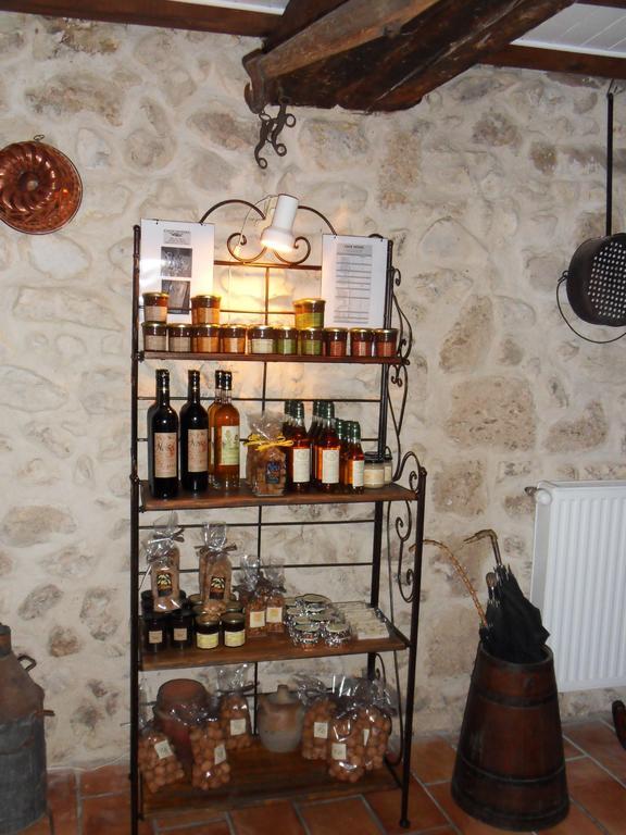 Bed and Breakfast L'Estapade des Tourelons Saint-Jean-en-Royans Exterior foto