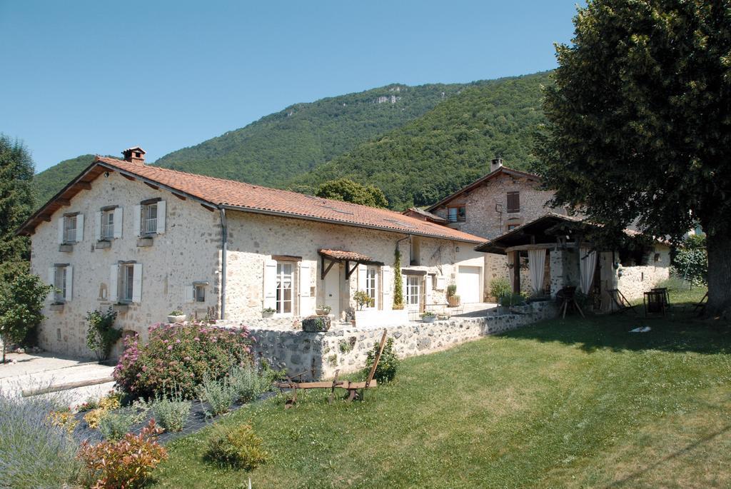 Bed and Breakfast L'Estapade des Tourelons Saint-Jean-en-Royans Exterior foto