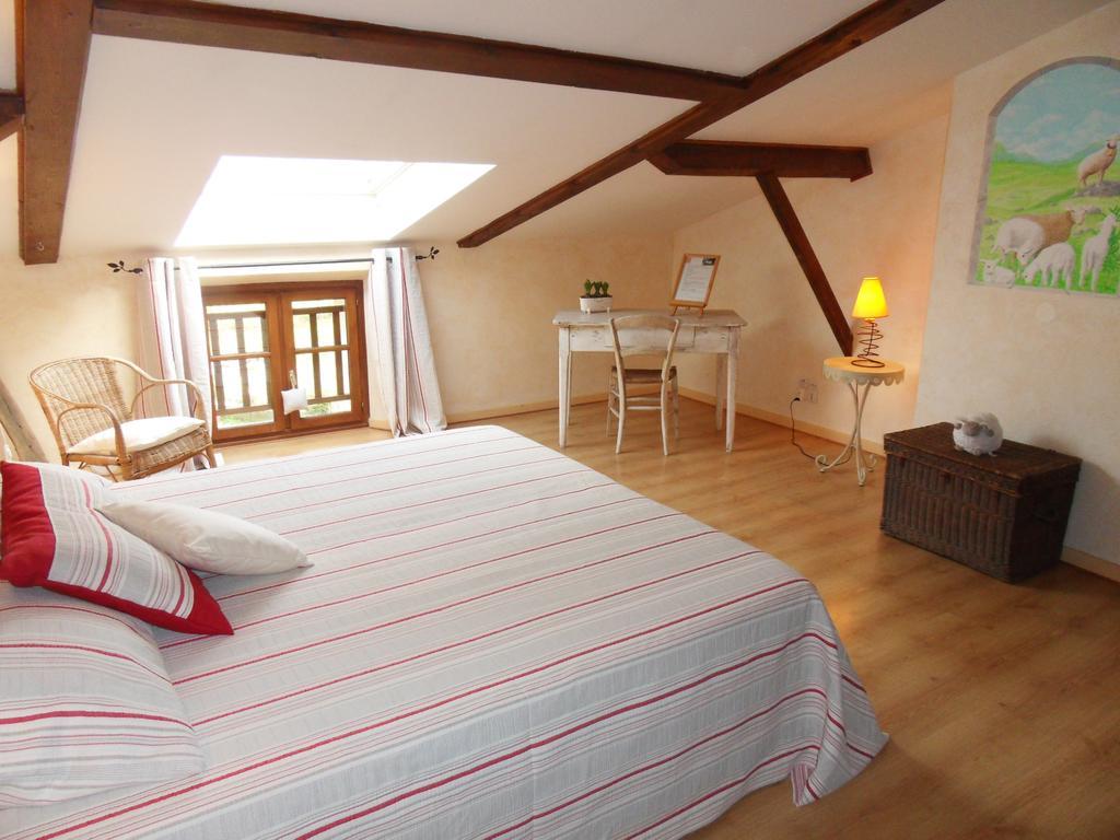 Bed and Breakfast L'Estapade des Tourelons Saint-Jean-en-Royans Habitación foto