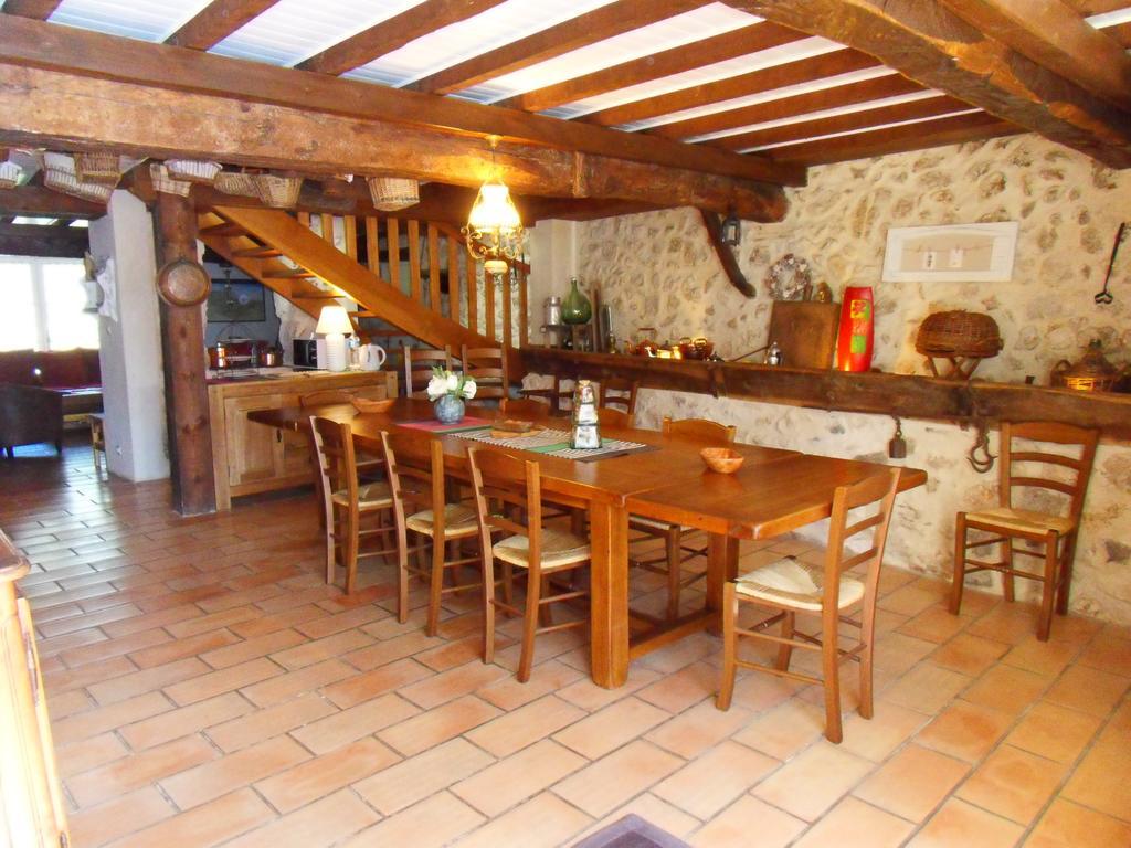 Bed and Breakfast L'Estapade des Tourelons Saint-Jean-en-Royans Exterior foto